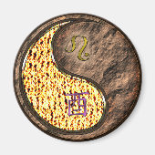 Leo & Earth Rooster Magneet (Voorkant)