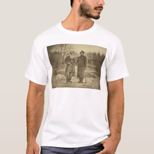 Leo Tolstoy en de auteur Maxim Gorky T-shirt (Voorkant)
