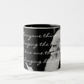 Leo Tolstoy - Verander de wereld. - Gepersonalisee Tweekleurige Koffiemok (Center)