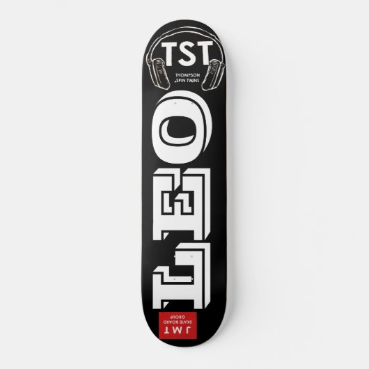 LEO  /  TST Skateboard (Voorkant)