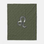 Leo Zodiac Sign on Olive Green Digital Camo Fleece Deken (Voorkant)