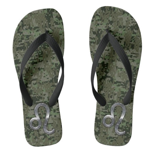 Leo Zodiac Sign on Olive Green Digital Camo Teenslippers (Voetbed)