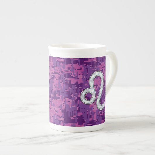 Leo Zodiac Sign on Pink Fuchsia Digital Camo Porselein Kop (Voorkant rechts)