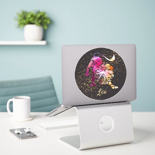 Leo - Zodiac Sign Sticker (Laptop op bureau)