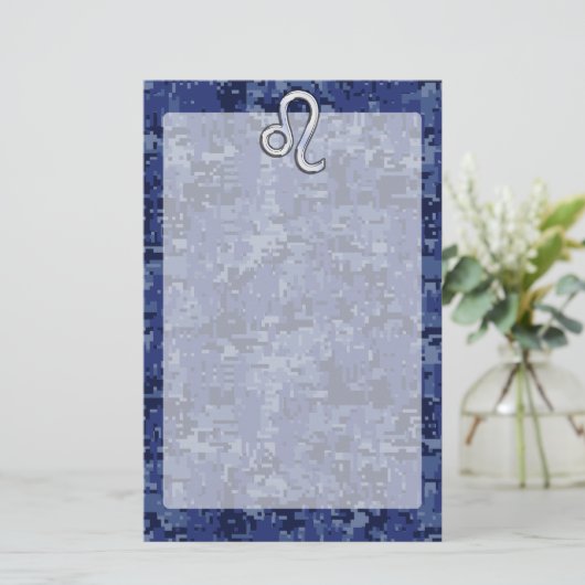 Leo Zodiac Symbool op Navy Blue Digital Camo Briefpapier (Staand voorkant)