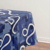 Leo Zodiac Symbool op Navy Blue Digital Camouflage Tafelkleed (Voorbeeld)
