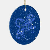 Leo Zodiac-teken met sterren op Deep Blue Keramisch Ornament (Rechts)