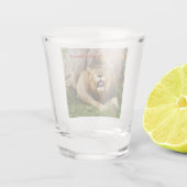 Leon op Maasai Mara 1 Shot Glas (Achterkant)