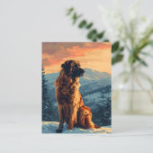 Leonberger hond in het besneeuwde bos tijdens zons briefkaart (Staand voorkant)