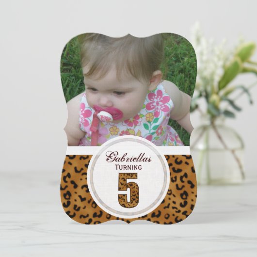 Leopard 5th Birthday: Afbeelding:partijuitnodiging Kaart (Staand voorkant)