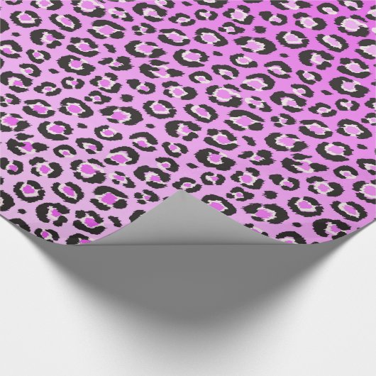 Leopard-afdrukken op de oldschool in roze en wit cadeaupapier (Hoek)