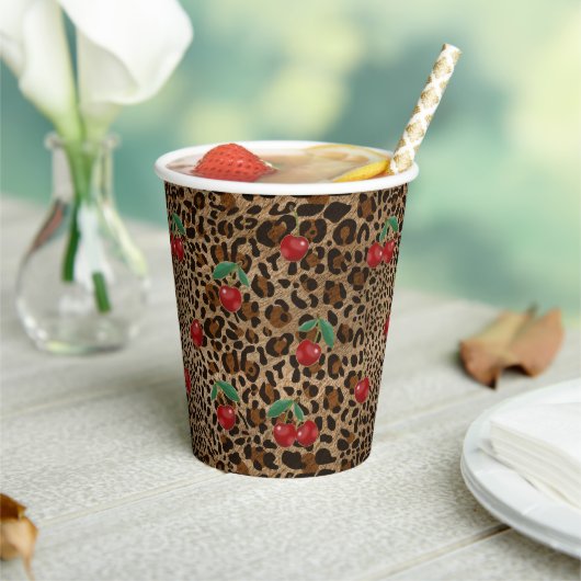 Leopard Cheetah Animal Print Red Cherry Pattern Papieren Bekers (Insitu)