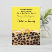 Leopard Cheetah Print Helder Gele Bow Uitnodiging (Staand voorkant)