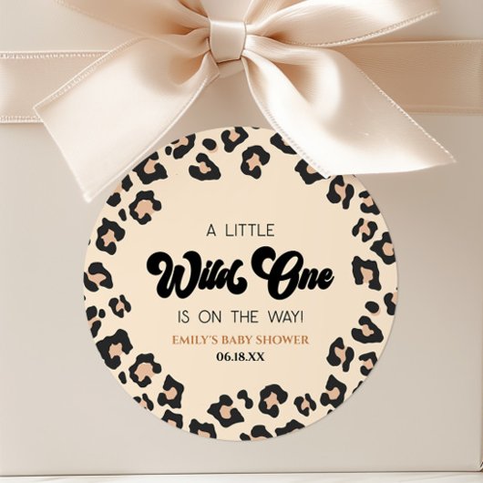 Leopard Cheetah Print Wild One Baby shower Ronde Sticker