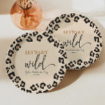 Leopard Cheetah Wild Bachelorette Weekend Party Papieren Bordje<br><div class="desc">Dit is een Leopard Cheetah Print Let's Get Wild Bachelorette Weekend Party Paper Borden!</div>