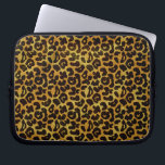 Leopard Fur Print Animal Patroon Laptop Sleeve<br><div class="desc">Het ontwerp van deze trendy laptophoes is voorzien van een splotted leopard print met zwarte vlekken op een oranje-gele gouden vacht. Haal de wilde kat in je met dit coole feliene ontwerp. Het is de perfecte gedurfde,  originele zoektocht naar dierenvrienden. Bekijk onze winkel voor overeenkomende objecten.</div>