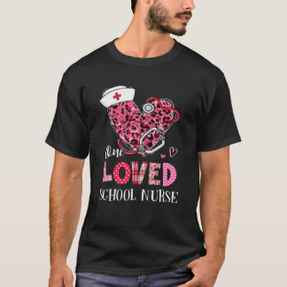 Leopard Heart One Loved School Neurse Valentijnse  T-shirt
