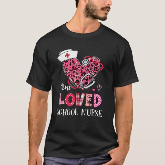 Leopard Heart One Loved School Neurse Valentijnse T-shirt (Voorkant)
