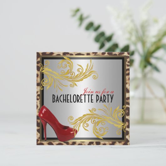 Leopard & Hot Red Heels Bachelorette Party nodigt  Kaart (Staand voorkant)