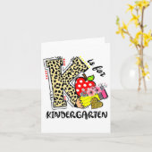 Leopard K staat voor Kindergarten Student Teacher Kaart (Gele Bloem)