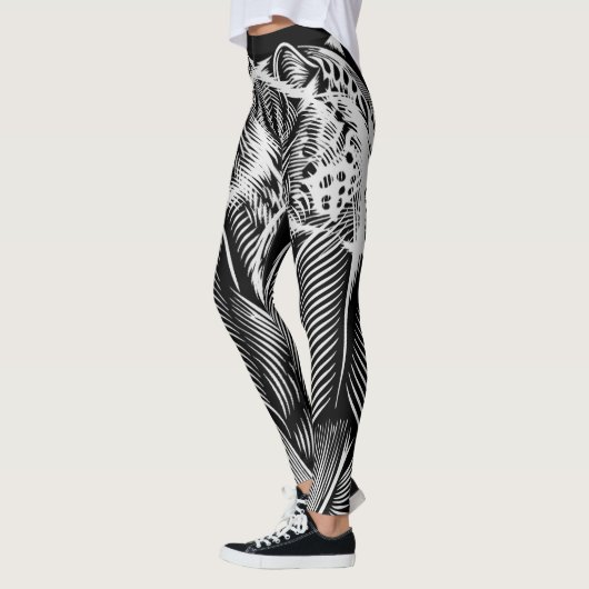 Leopard Line Flow – Artistic Black & White Leggings (Links)