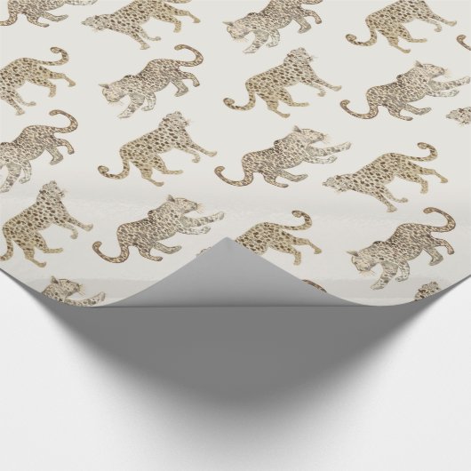 Leopard parade op crème cadeaupapier (Hoek)