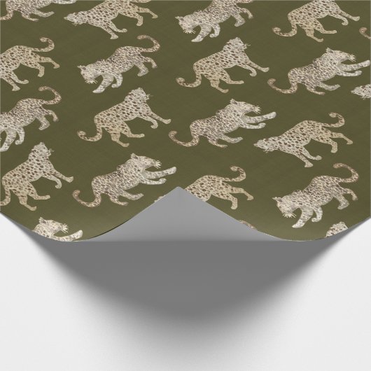 Leopard parade op Mossy Green Cadeaupapier (Hoek)