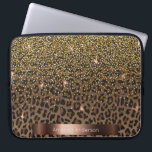 Leopard-patroon bruine zwarte brons metalen laptop sleeve<br><div class="desc">Een elegant,  glamoureus en vrouwtje met bruin en zwart luipaardpatroon,  versierd met gouden confetti. Sjabloon voor jouw naam. Een faux bronzen gekleurd lijst. Witte letters.</div>