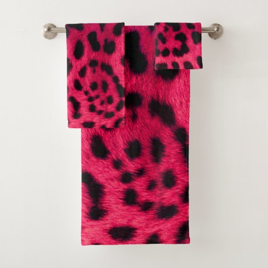 Leopard Pattern Bad Handdoek (Insitu)