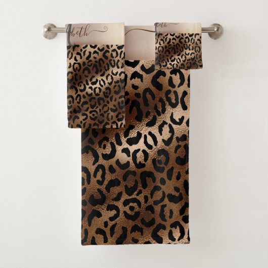 Leopard Pattern Black Bronze Monogram Bad Handdoek (Insitu)