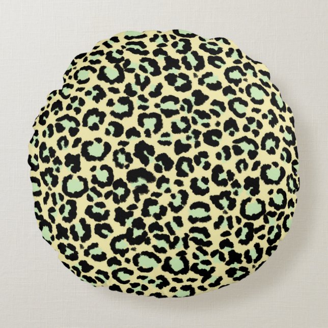 Leopard Pattern in Mint Green over Oatmeel Rond Kussen (Voorkant)
