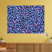 Leopard Pattern in Raspberry op Electric Blue Canvas Afdruk (Insitu (Woonkamer))