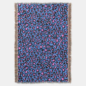 Leopard Pattern in Raspberry op Electric Blue Deken (Voorkant Verticaal)
