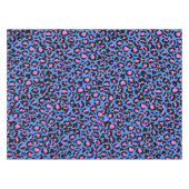 Leopard Pattern in Raspberry op Electric Blue Tafelkleed (Voorkant (Horizontaal))