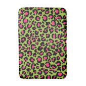 Leopard Pattern in Raspberry op Lime Green Badmat (Voorkant Verticaal)