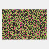 Leopard Pattern in Raspberry op Lime Green Inpakpapier Vel (Voorkant)