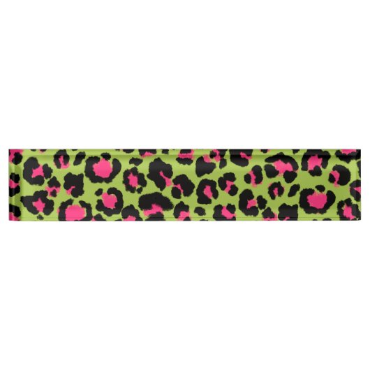 Leopard Pattern in Raspberry op Lime Green Naambordje (Voorkant)