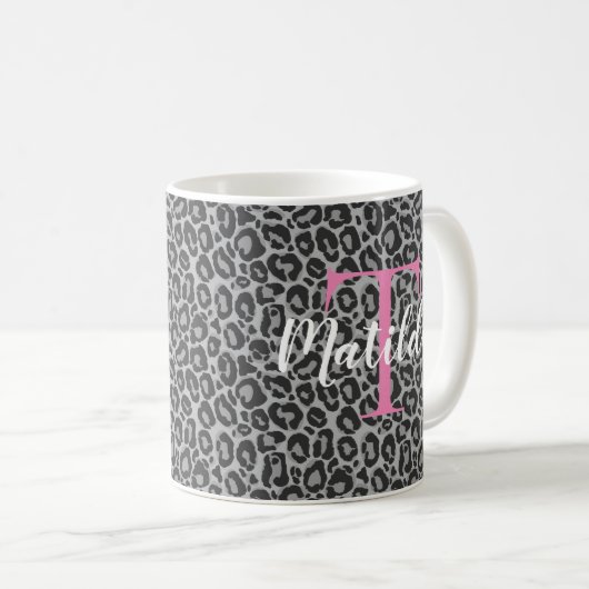 Leopard personaliseer roze monogram en naam koffiemok (Voorkant rechts)