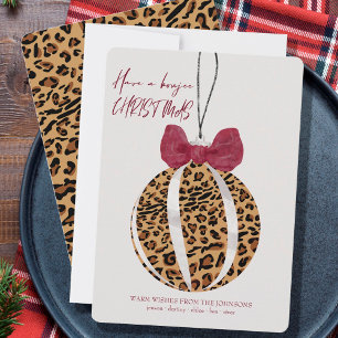 Leopard Print Bauble Burgundy Bow Boujee kerst Feestdagenkaart