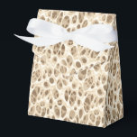 Leopard Print Bedankdoosjes<br><div class="desc">Deze feestgunstbox wordt getoond in een moderne safari luipaardprint. Kleuren van beige en bruine tinten. Pas dit object aan of koop zoals in de afbeelding. Afbeelding</div>