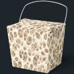 Leopard Print Bedankdoosjes<br><div class="desc">Deze feestgunstbox wordt getoond in een moderne safari luipaardprint. Kleuren van beige en bruine tinten. Pas dit object aan of koop zoals in de afbeelding. Afbeelding</div>