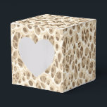 Leopard Print Bedankdoosjes<br><div class="desc">Deze feestgunstbox wordt getoond in een moderne safari luipaardprint. Kleuren van beige en bruine tinten. Pas dit object aan of koop zoals in de afbeelding. Afbeelding</div>