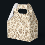 Leopard Print Bedankdoosjes<br><div class="desc">Deze feestgunstbox wordt getoond in een moderne safari luipaardprint. Kleuren van beige en bruine tinten. Pas dit object aan of koop zoals in de afbeelding. Afbeelding</div>
