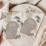 Leopard Print Bridal Shower Uitnodiging<br><div class="desc">Prachtige luipaard drukt moderne bruiddouche-uitnodiging af met witte florale accenten en tropische bladeren. Biedt een modern boogontwerp en tropische elementen.</div>