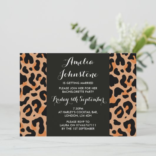 Leopard Print Bridal Shower Uitnodiging (Staand voorkant)