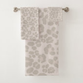 Leopard Print Glam 2 #patroon #ontwerp Bad Handdoek (Insitu)