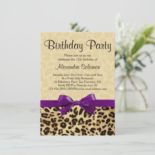 Leopard Print Grape Paarse Bow Girl Birthday Party Kaart (Staand voorkant)