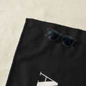 Leopard print initiaal typografie blauw modern strandlaken (In situ)