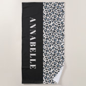Leopard print initiaal typografie blauw modern strandlaken (Voorkant)