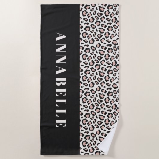 Leopard print initiaal typografie roze girly moder strandlaken (Voorkant)